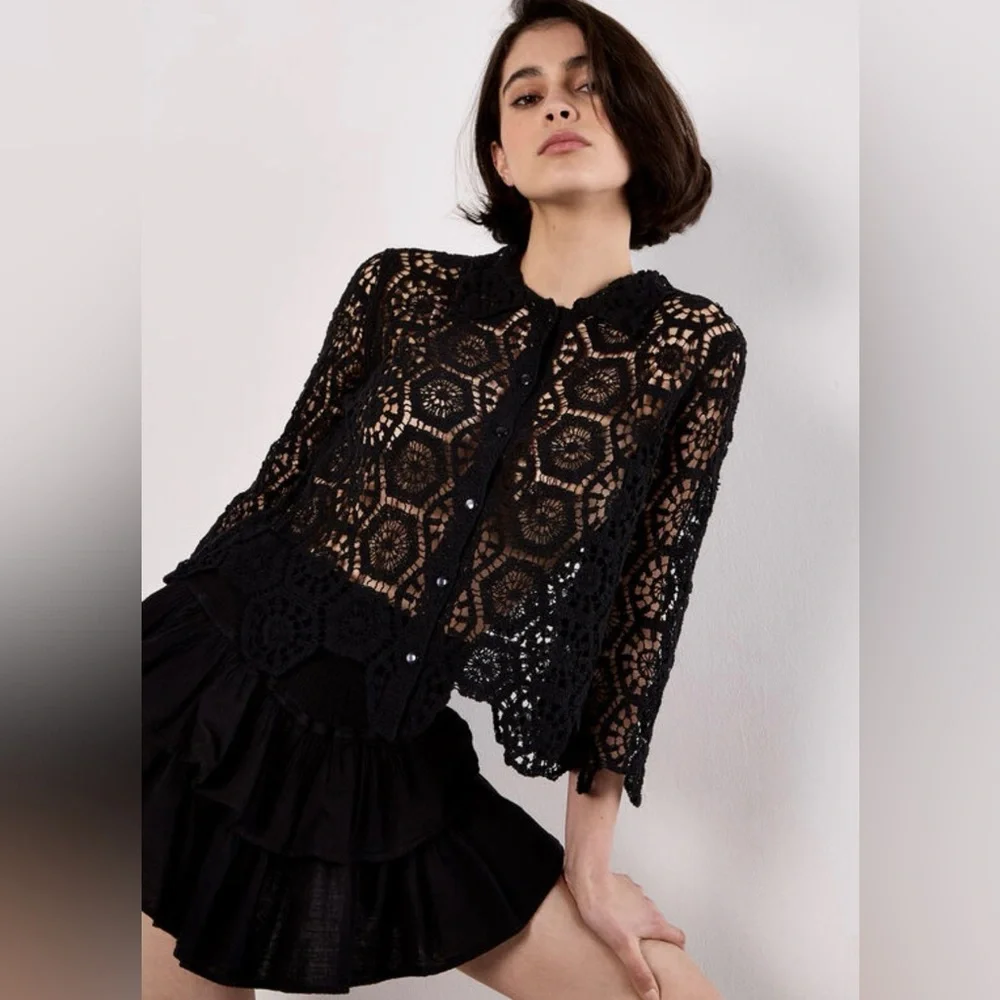 APRICOT 🍑- Black Ruffled Mini Skirt - Picture 5 of 7